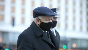 Miniatura: "Premier Kaczyński jest stale chroniony...