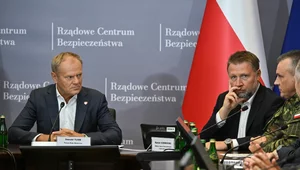 Miniatura: Tusk prostuje doniesienia po nocnych...