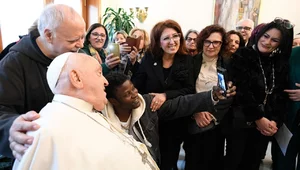 Miniatura: Papież Franciszek jest chory. Nie może...