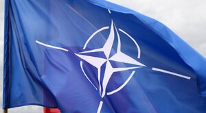 Miniatura: Ćwierć wieku w NATO