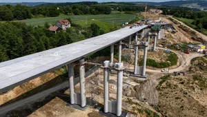 Miniatura: Wykonawca uciekł z budowy S19. "Rząd nie...