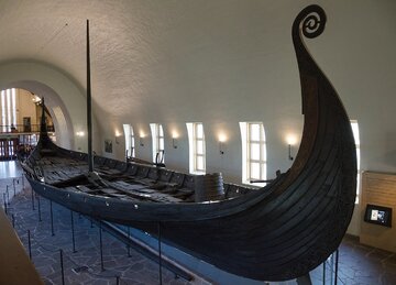 Statek Oseberg (Muzeum Okręt&oacute;w Wiking&oacute;w, Norwegia)