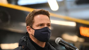 Miniatura: Sondaż: Warszawiacy ocenili działania...