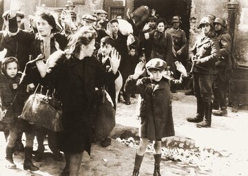 Żydzi pojmani przez SS w&nbsp;trakcie tłumienia powstania w&nbsp;getcie warszawskim