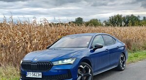 Miniatura: Škoda Superb IV Liftback PHEV