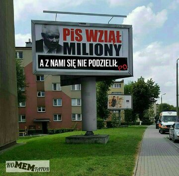 Akcja billboardowa PO - memy 
