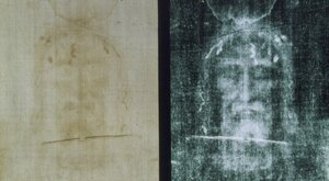 Miniatura: Walka o Całun Turyński