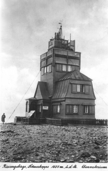 Pierwsze obserwatorium na&nbsp;Śnieżce, 1942&nbsp;r.