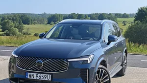 Miniatura: Volvo XC90 T8