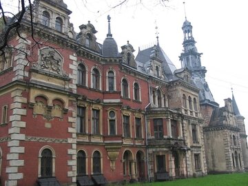 Krowiarki -&nbsp;pałac