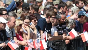 Miniatura: Tylu Polaków czeka na deportację z USA....