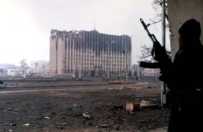 Pałac prezydencki w Groznym, styczeń 1995