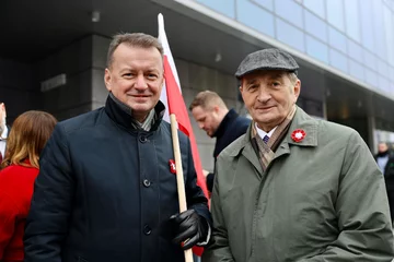 Mariusz Błaszczak i Marek Kuchciński na Marszu Niepodległości 