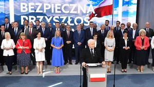 Miniatura: Respondenci sondażu ocenili "jedynki" PiS
