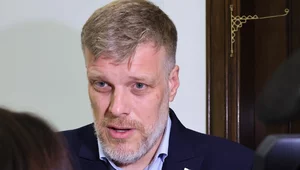 Miniatura: Zandberg: W Warszawie rządzi Kierwiński....