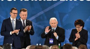 Miniatura: Znikający PiS