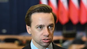 Miniatura: Bosak punktuje dług z SAFE: Wymogi UE są...