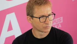 Miniatura: Sierakowski: Kreml oklaskuje dziś...