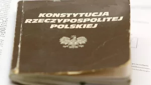 Miniatura: Nowa konstytucja?