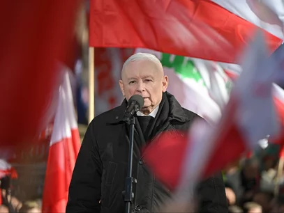 Miniatura: "On decyduje". Kaczyński o tym, co...