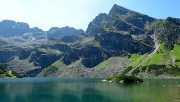 Fragment Orlej Perci (Kozi Wierch po&nbsp;lewo), widok znad Stawu Gąsienicowego