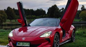 Miniatura: MG Cyberster AWD