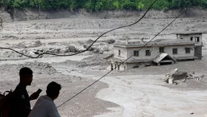 Miniatura: Katastrofa w Nepalu. Potrzebna pilna pomoc