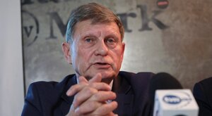 Miniatura: A Balcerowicz dalej prywatyzuje...