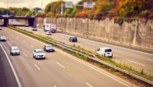 Miniatura: Bezpieczna jazda po autostradzie