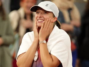 Miniatura: Finał French Open. Świątek zwróciła się do...