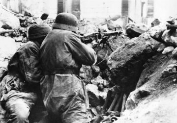 Niemieccy żołnierze broniący Monte Cassino w&nbsp;marcu 1944&nbsp;r.