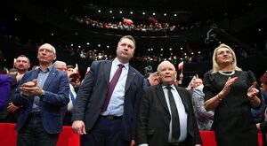 Miniatura: Gociek, Gmyz: Jacek Kurski rozprowadza...