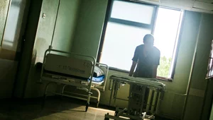 Miniatura: Były premier: Ogłaszam ALERT w służbie...