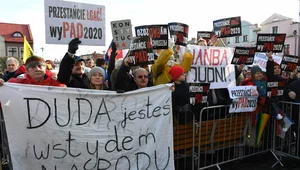 Miniatura: Gwizdy na prezydenta. Polacy ocenili...