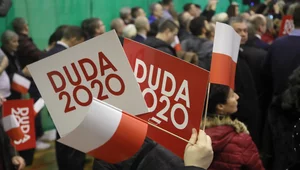 Miniatura: Remis w II turze? Zaskakujący sondaż...