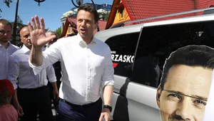 Miniatura: Trzaskowski wygrywa o włos. Najnowszy...