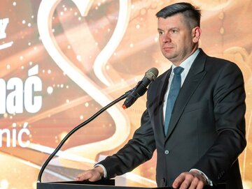 Łukasz Sm&oacute;łka, marszałek wojew&oacute;dztwa małopolskiego podczas Gali &bdquo;Kochać i&nbsp;Chronić&rdquo;
