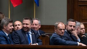 Miniatura: Polacy ocenili 100 dni rządu. Tusk ma problem