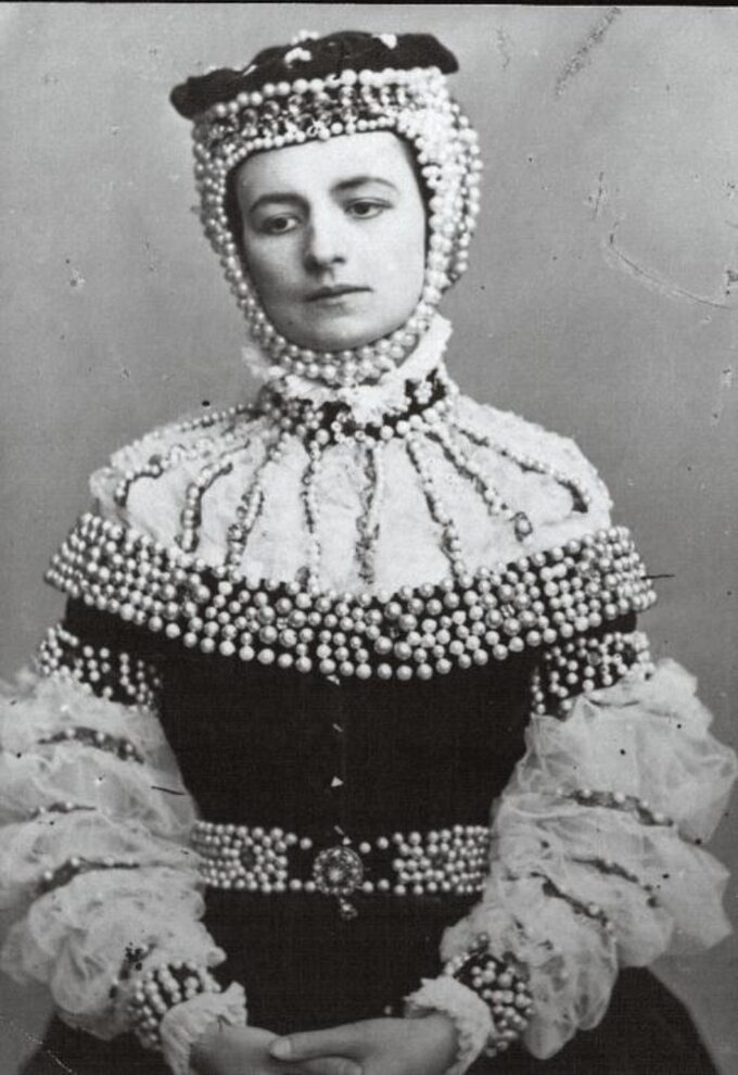 Helena Modrzejewska w roli tytułowej w sztuce „Barbara Radziwiłłówna” (1865)