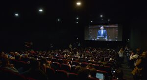 Miniatura: Obrady Sejmu pokazano w kinie. Nie było...