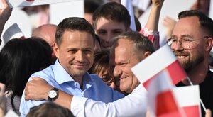 Miniatura: Najnowszy sondaż prezydencki. "Trzaskowski...