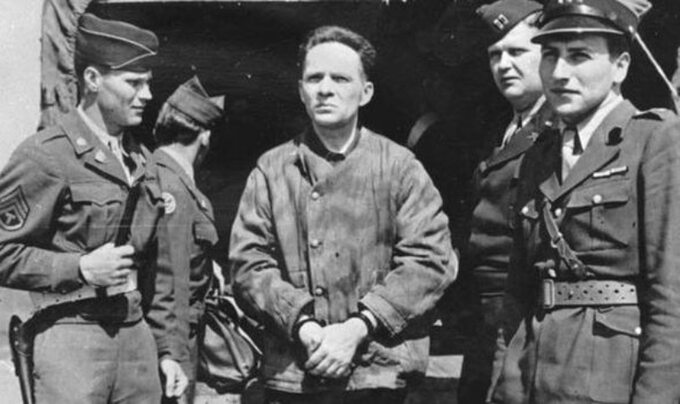 Ekstradycja Rudolfa Hößa do Polski (maj 1946)