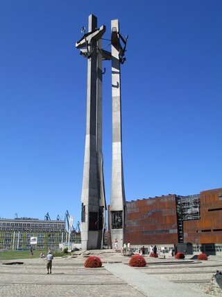Pomnik Poległych Stoczniowc&oacute;w 1970