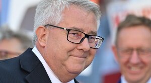 Miniatura: Znany polityk o synu w Fame MMA. "Opinie...