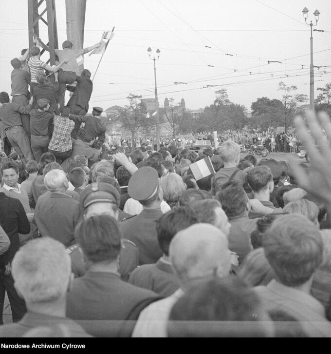 Tłumy w czasie wizyty Charlesa de Gaulle'a, 1967 rok