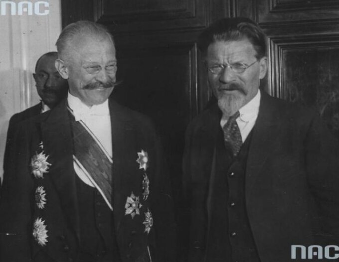 Przewodniczący CKW ZSRD Michaił Kalinin (p) obok posła i ministra pełnomocnego RP Stanisław Patka. Moskwa. 1929 r.