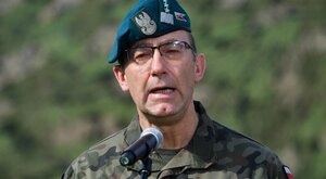 Miniatura: Gen. Piotrowski: Polska powinna móc...