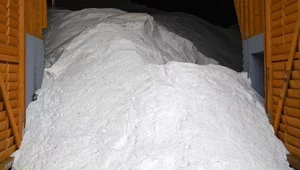 Miniatura: Niebezpieczna zima na drogach? Ceny soli...