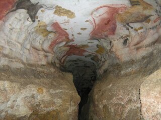 Malowidła w jaskini Lascaux