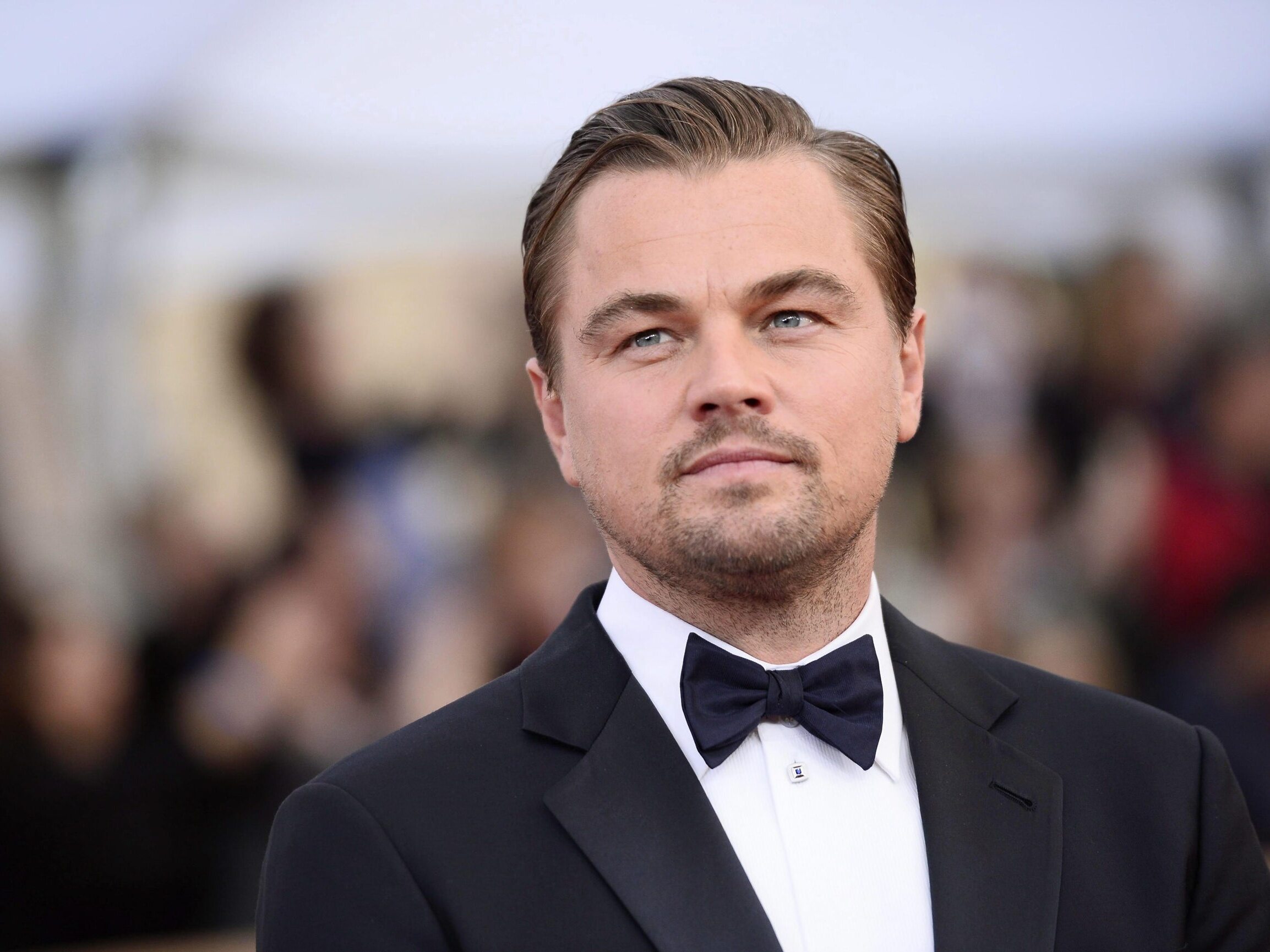 Jak nazywał się milioner i pilot, w którego wcielił się Leonardo DiCaprio w filmie "Aviator"?